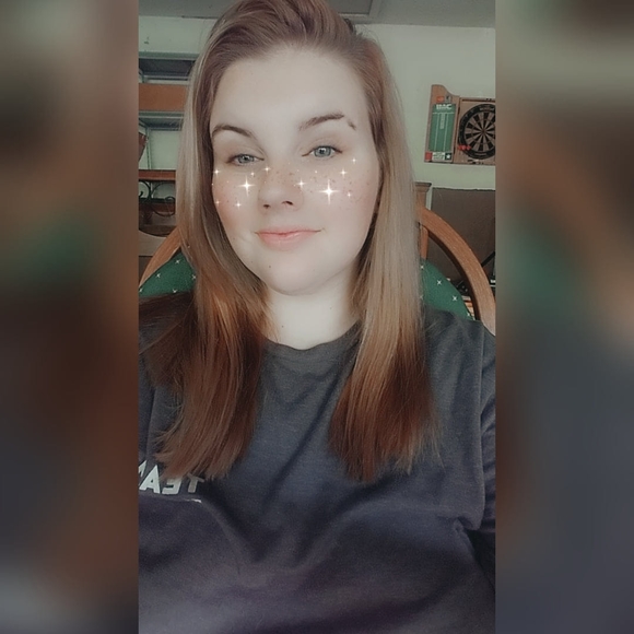 Meet your Posher, Ally - Picture 1 of 1